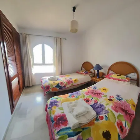 2 Bedroom Apartment Overlooking Mediterranean, 2 Outdoor Pools La Cala De Mijas Extérieur photo