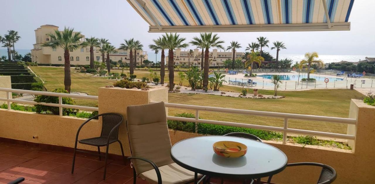 Apartment 2 Bedroom Overlooking Mediterranean, 2 Outdoor Pools La Cala De Mijas